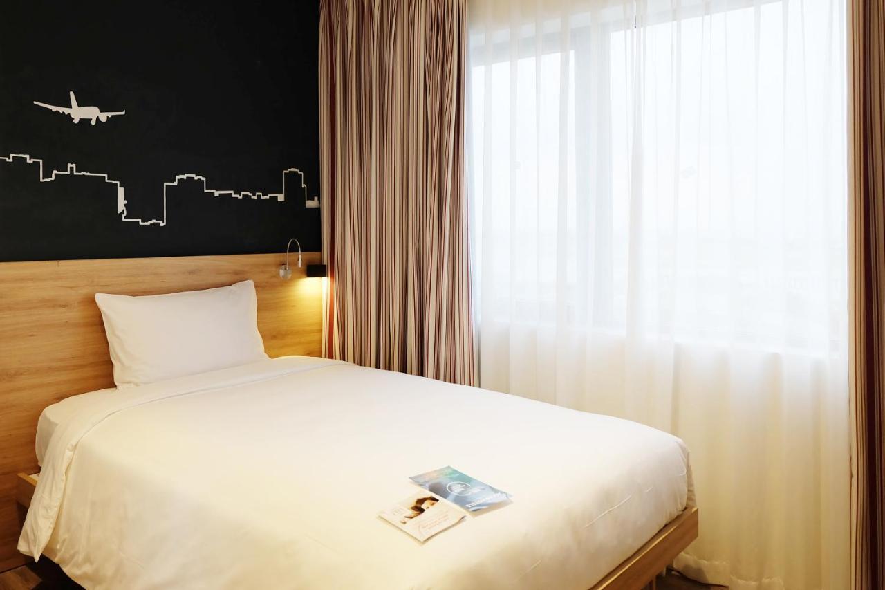 Ibis Sân Bay Sài Gòn Khách sạn