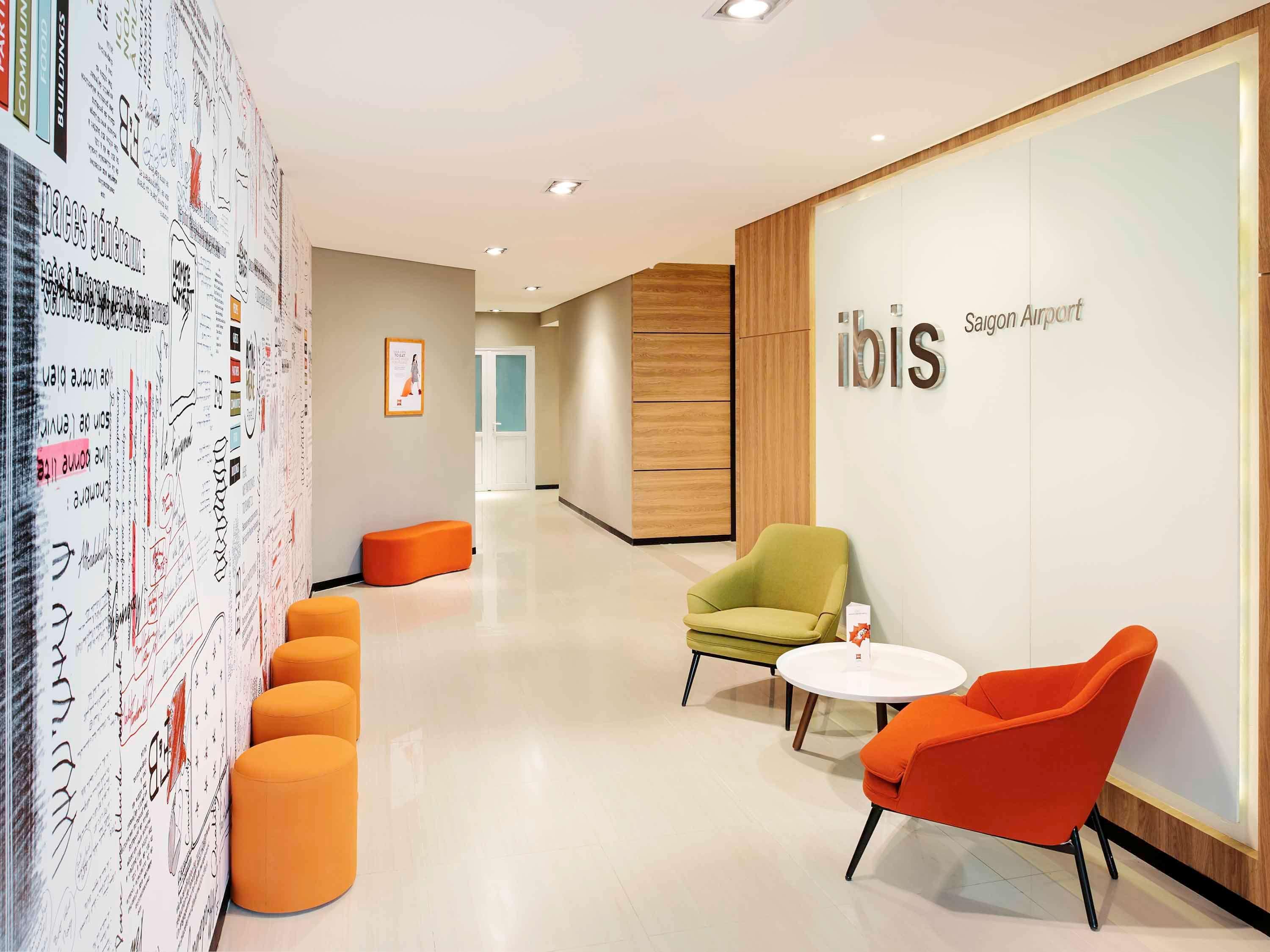 Ibis Sân Bay Sài Gòn Khách sạn 4*