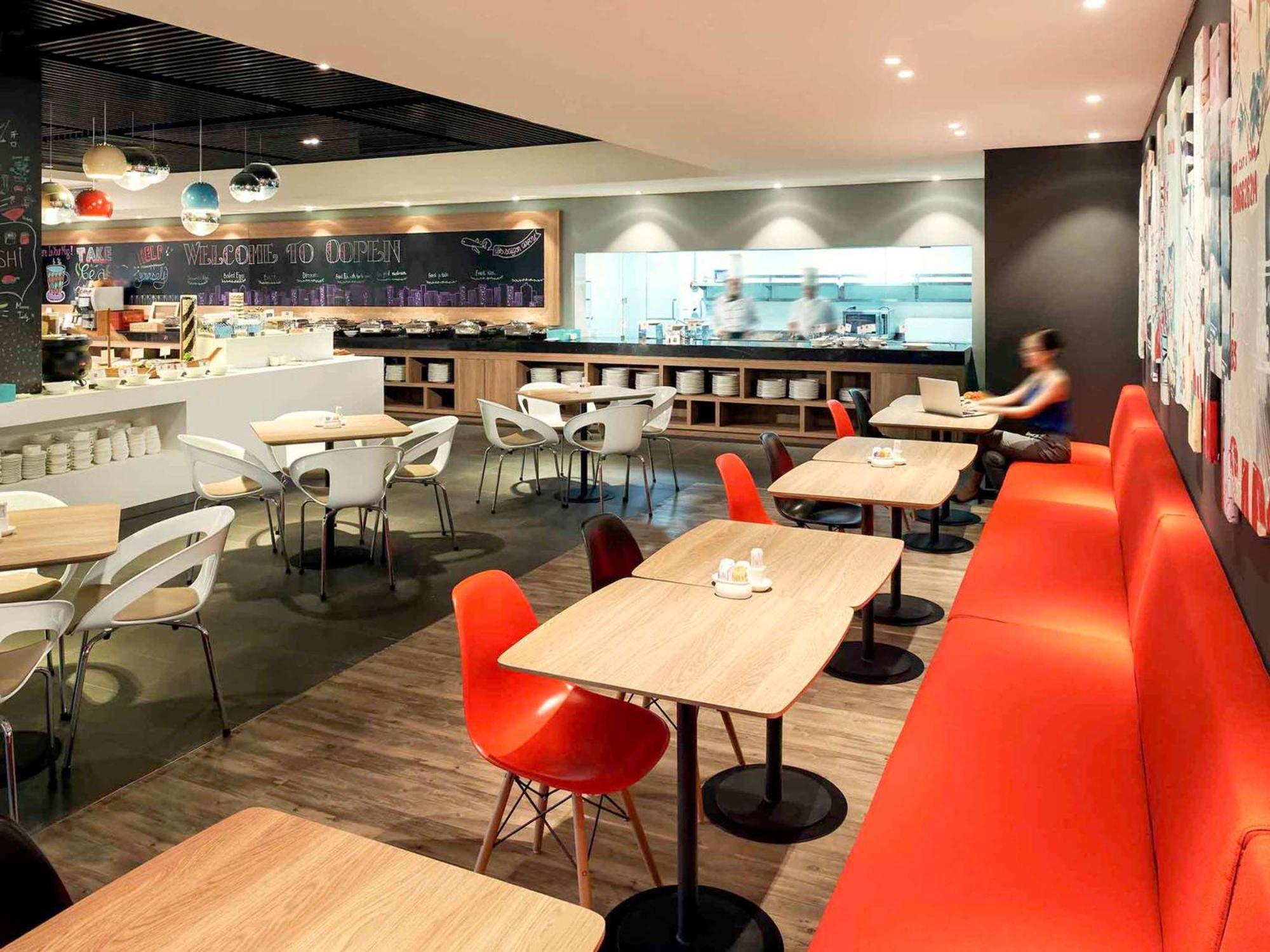 Khách sạn Ibis Sân Bay Sài Gòn 4*