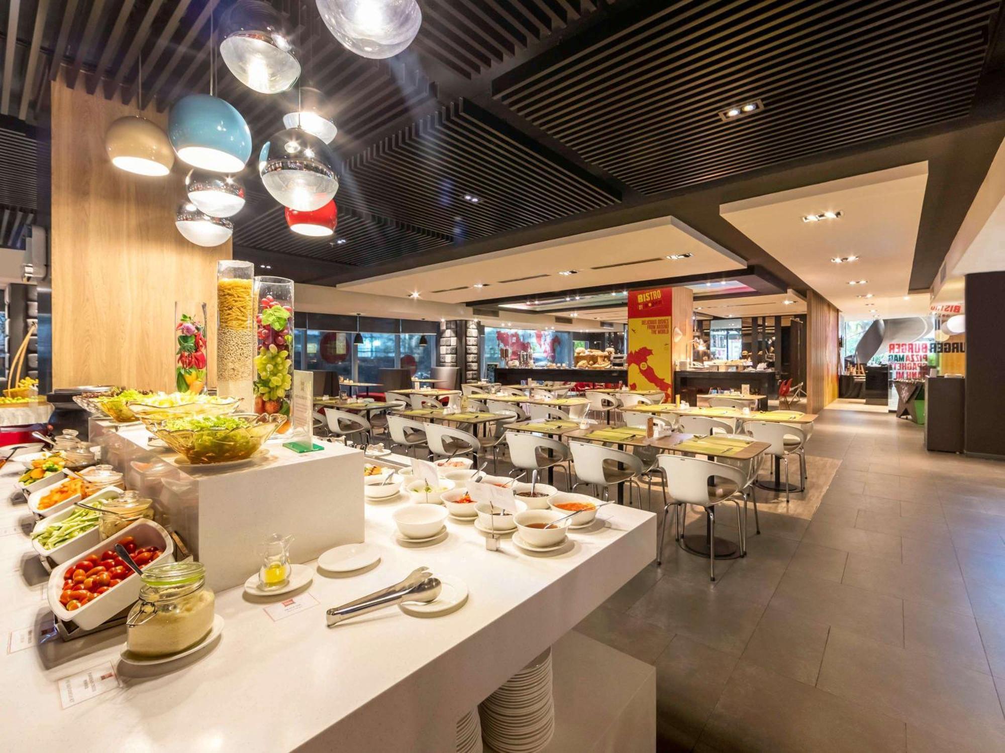Khách sạn Ibis Sân Bay Sài Gòn 4*
