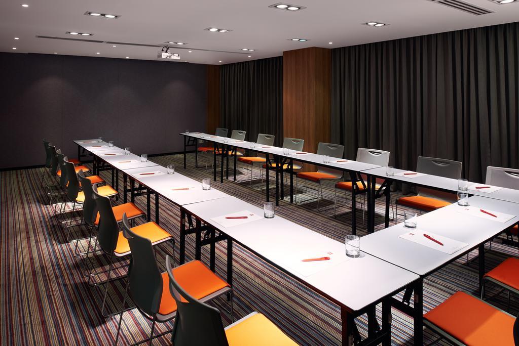 Khách sạn Ibis Sân Bay Sài Gòn 4*