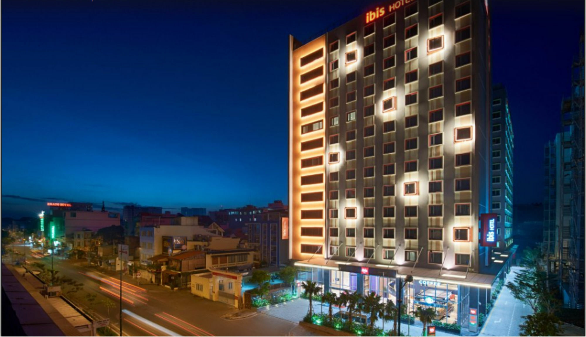 Ibis Sân Bay Sài Gòn Khách sạn