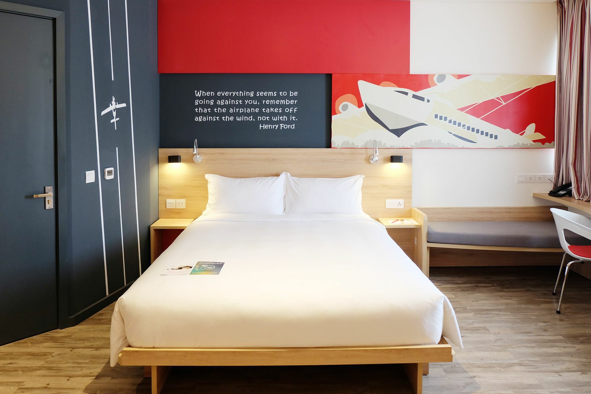 Ibis Sân Bay Sài Gòn Khách sạn