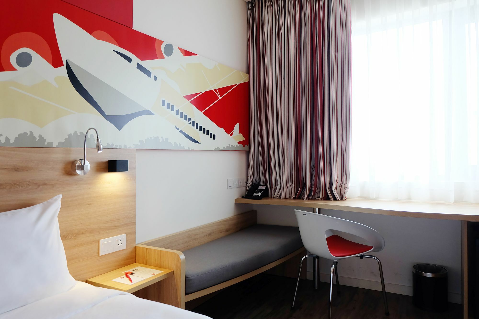 Ibis Sân Bay Sài Gòn TP. Hồ Chí Minh